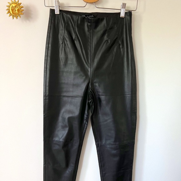 ZARA -- High-waisted Faux Leather Leggings - Picture 1 of 5